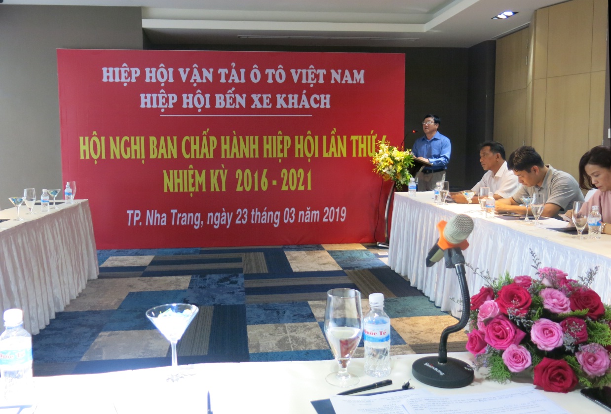 Ông Cao Tấn Lợi - Phó Giám đốc Sở GTVT Khánh Hòa phát biểu tại Hội nghị