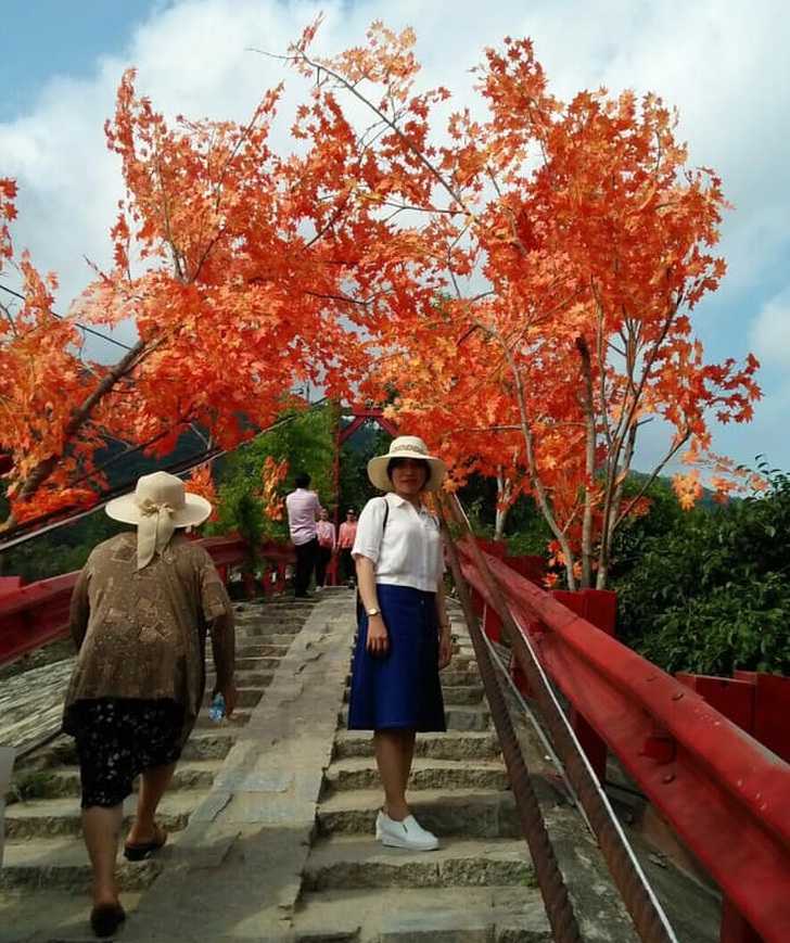 toàn thể CB.CNVLĐ nữ trong toàn công ty tại địa điểm Khu du lịch Hồ Kênh Hạ