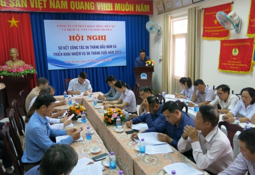 Đ/c Đào Trung Thành – Phó phòng KHKD Báo cáo đánh giá kết quả thực hiện nhiệm vụ kế hoạch 6 tháng đầu năm và triển khai nhiệm vụ công tác 6 tháng cuối năm 2023