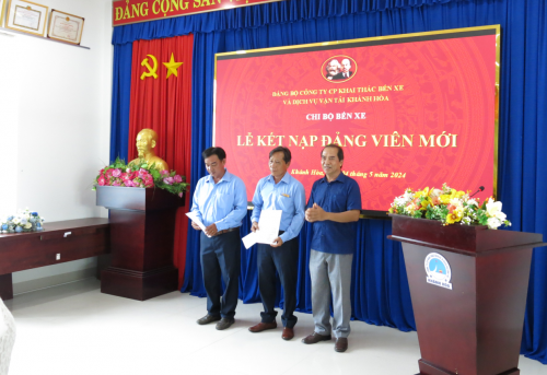 KẾT NẠP ĐẢNG VIÊN MỚI