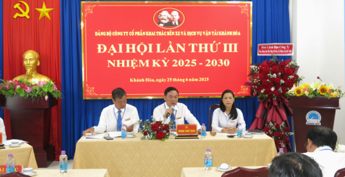 Đại hội thảo luận và lấy ý kiến biểu quyết