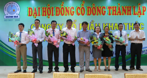 10 năm ngày Cổ phần hóa doanh nghiệp Đại hội đồng cổ đông thành lập Công ty Cổ phần Khai thác bến xe và Dịch vụ vận tải Khánh Hòa (29/11/2015 - 29/11/2025) 